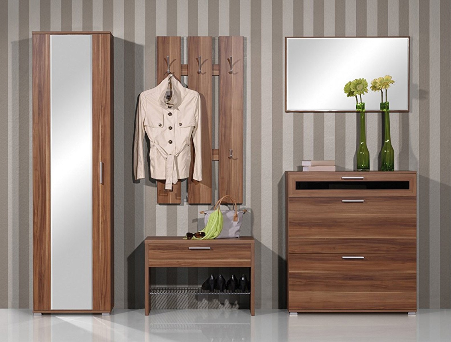 Armoirependerie en bois coloris Noyer repro Dim L54 x H197 x P34cm