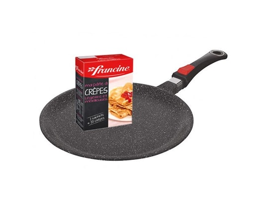 Poêle à crêpe Kaiser 28 cm avec une préparation de crêpes de sarrazin ...