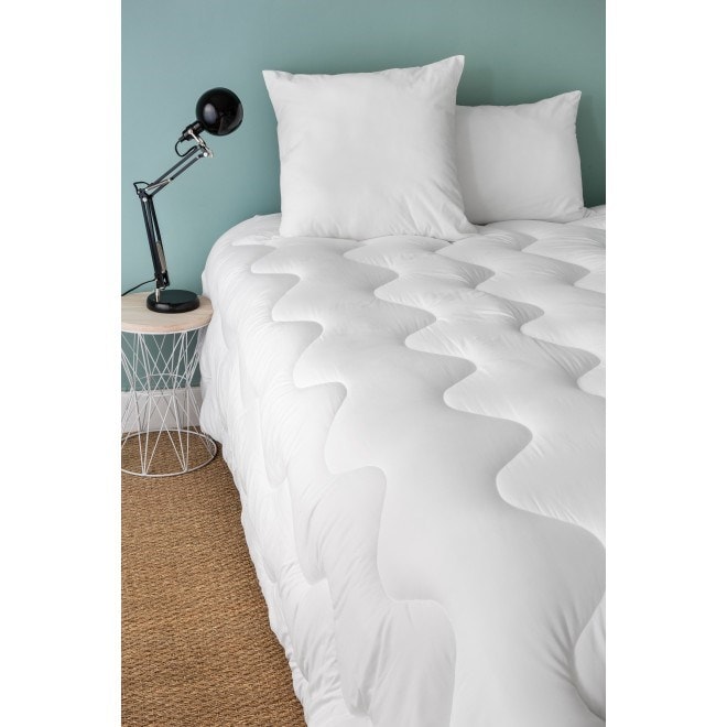 Couette enveloppe 100 coton 400 gr garnissage fibre creuse siliconée — free download