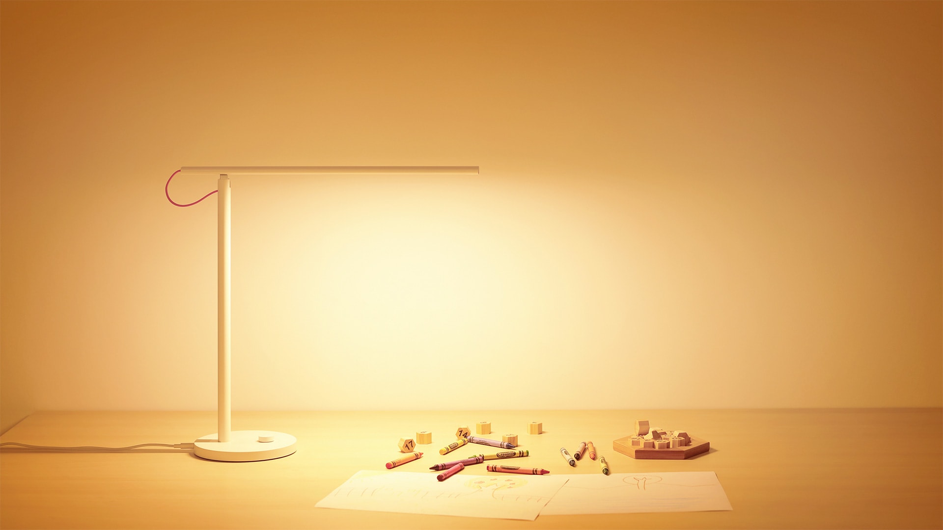 Xiaomi Lumière d'ambiance Lampe bureau connectée - Mi Desk Lamp 1S :  : Luminaires et Éclairage