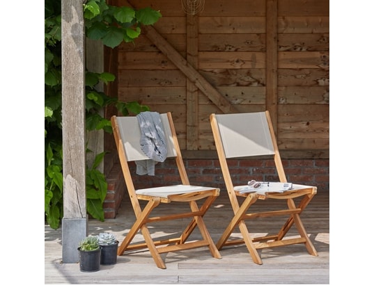 Lot de 2 chaises pliantes en bois d'acacia FSC et textilène Lot de 2 chaises pliantes en bois d'acacia FSC et textilène