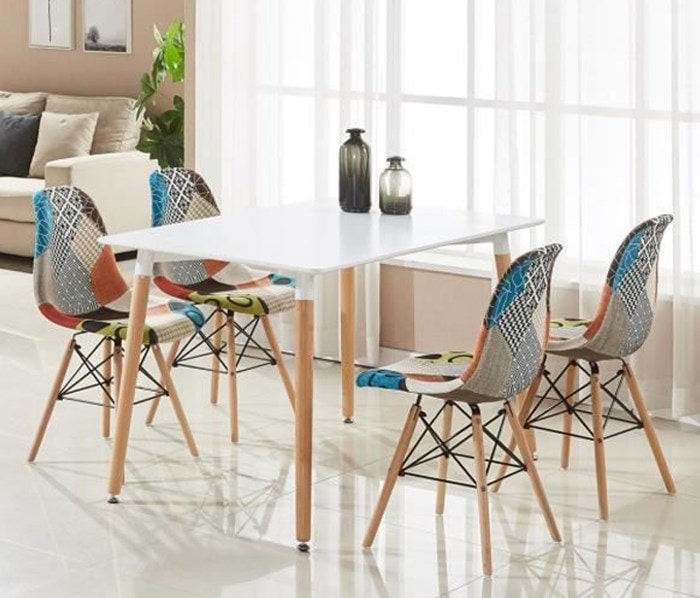 Lot de 4 chaises scandinaves en tissu patchwork - pieds eiffel - salle à  manger ou cuisine LIFE INTERIORS