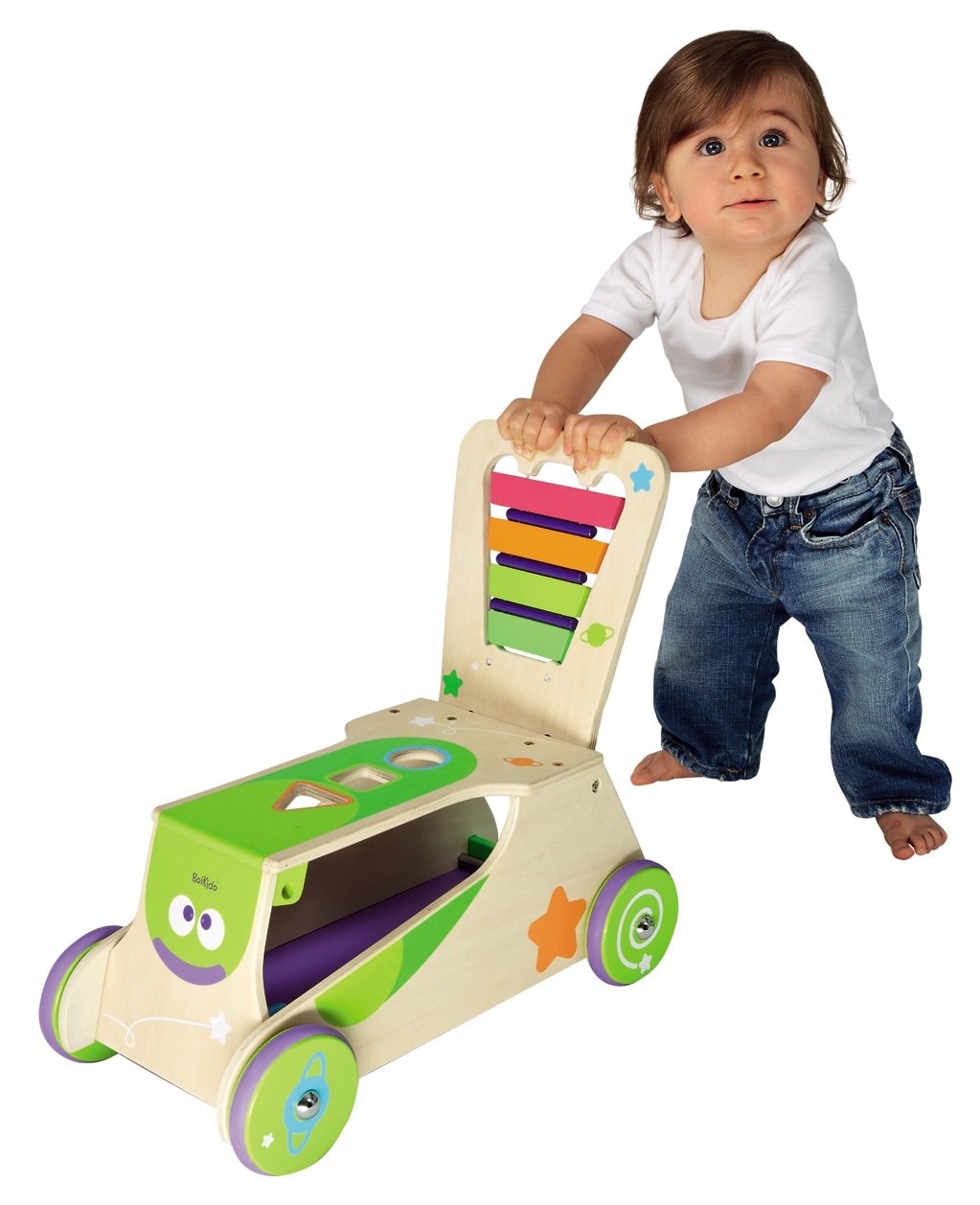 Chariot de marche : comment bien choisir le compagnon de bébé avec