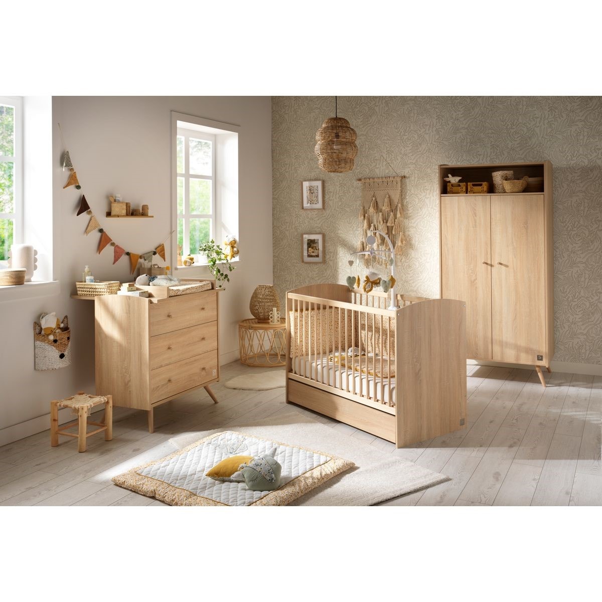 Chambre complète lit bébé 60x120, commode à langer et armoire access - bois  de chêne SAUTHON 7437
