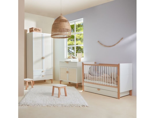Chambre complète lit bébé 60x120, commode à langer et armoire